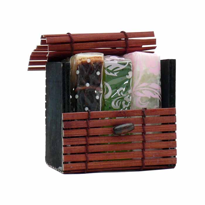 SET JABONES ARTESANOS en Caja Decorativa de Bambú